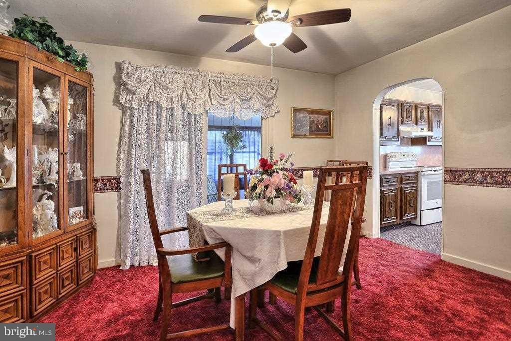 1856 Rosedale Avenue Middletown, PA 17057 - Photo 4 of 25 Gallery Image 4