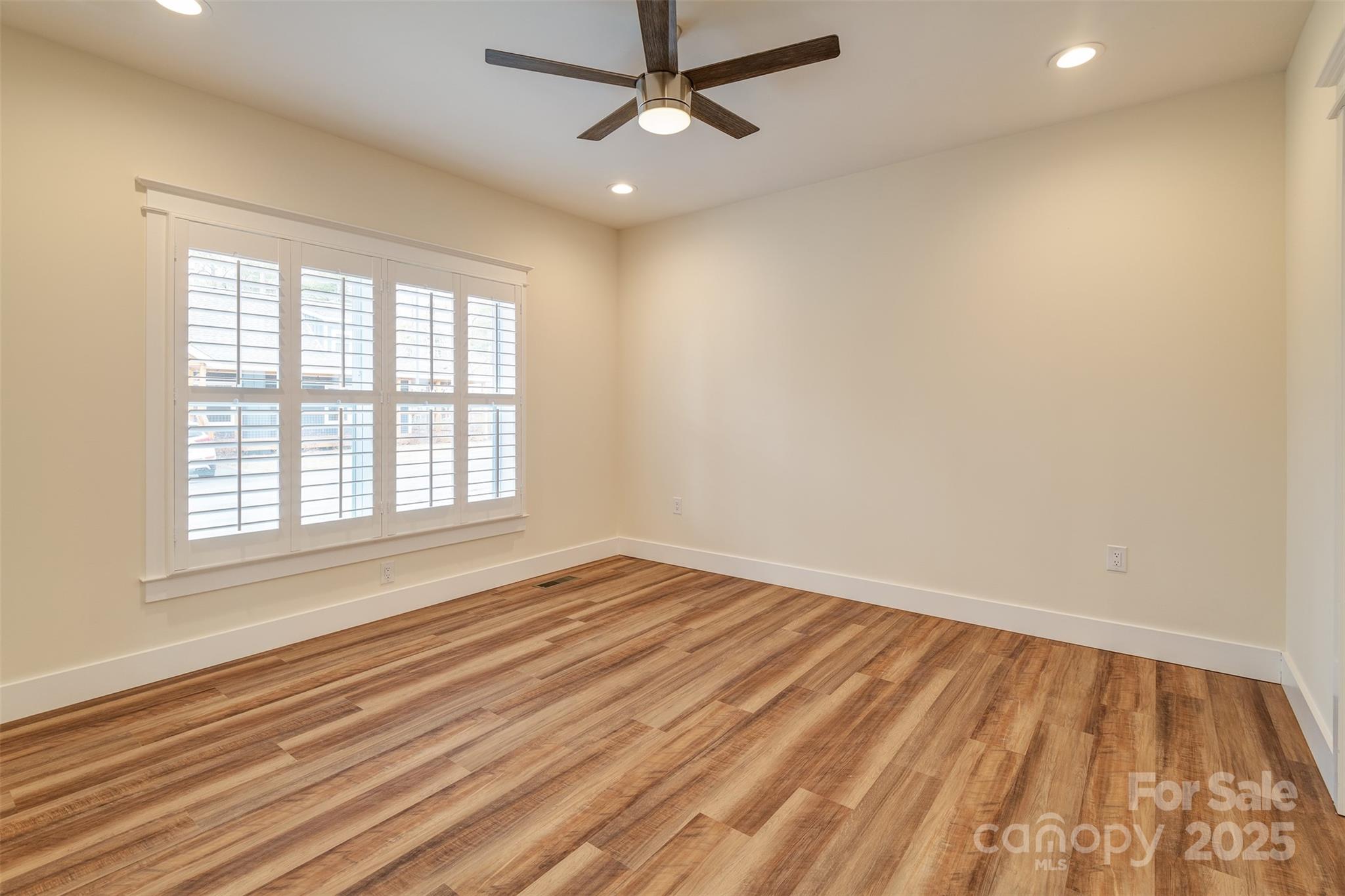 127 Cascade Rdg Road Fairview, NC 28730 - Photo 13 of 32 Gallery Image 13