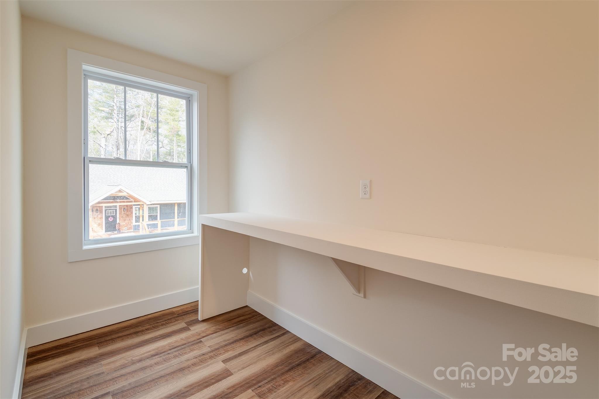 127 Cascade Rdg Road Fairview, NC 28730 - Photo 26 of 32 Gallery Image 26