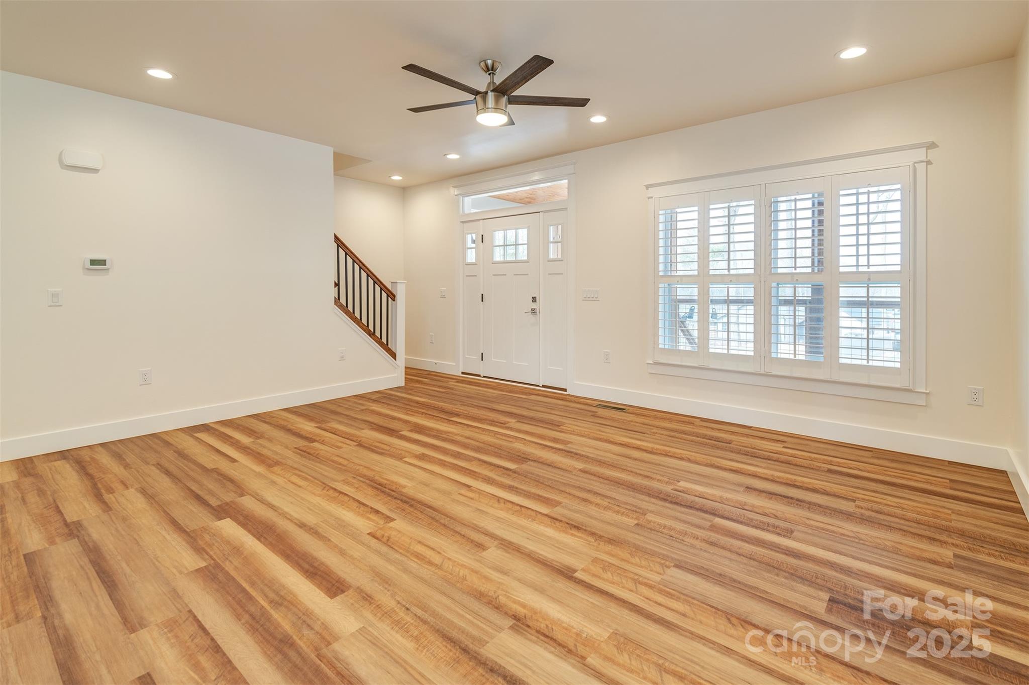 127 Cascade Rdg Road Fairview, NC 28730 - Photo 3 of 32 Gallery Image 3