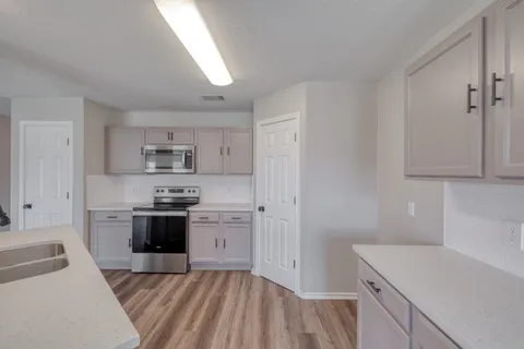 $259,999 | 217 Almquist Street, Hutto, TX 78634