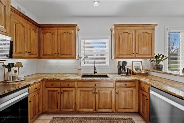 $520,000 | 1519 Haystack Road, Raymore, MO 64083