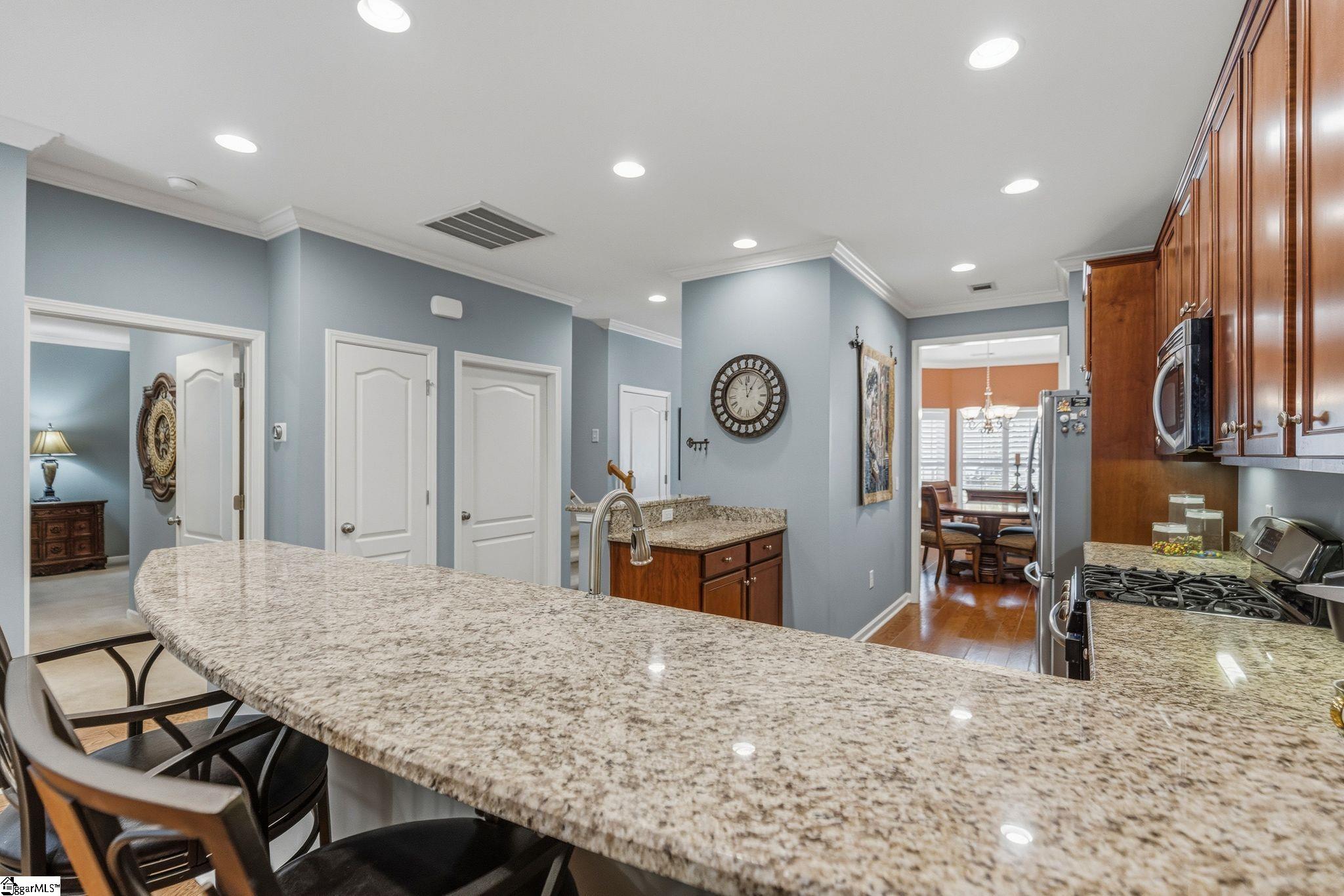 46 Barnwood Circle Greenville, SC 29607 - Photo 12 of 47