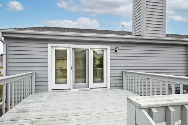 $374,900 | 1045 Lansdowne Court, Brookfield, WI 53045