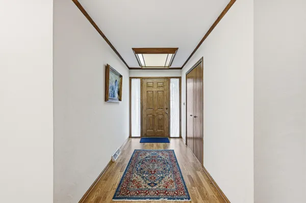 $374,900 | 1045 Lansdowne Court, Brookfield, WI 53045