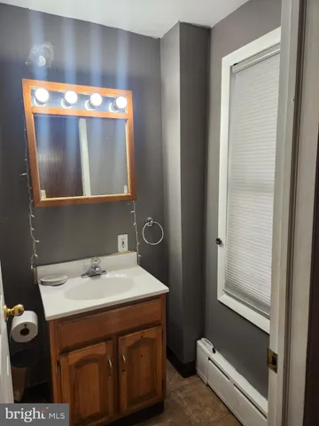 $250,000 | 125 Barnt Avenue, Trenton, NJ 08611