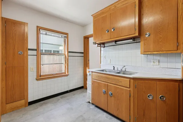 $525,000 | 1926 St Clair Avenue, St. Paul, MN 55105