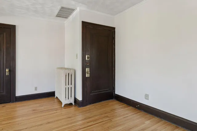 $525,000 | 1926 St Clair Avenue, St. Paul, MN 55105