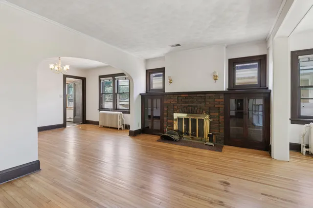 $525,000 | 1926 St Clair Avenue, St. Paul, MN 55105