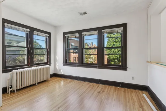 $525,000 | 1926 St Clair Avenue, St. Paul, MN 55105