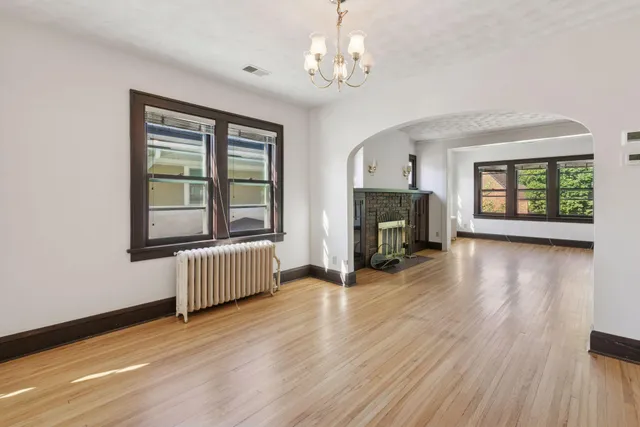 $525,000 | 1926 St Clair Avenue, St. Paul, MN 55105