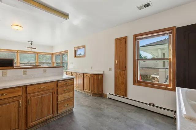 $525,000 | 1926 St Clair Avenue, St. Paul, MN 55105