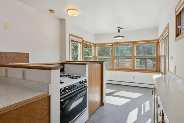 $525,000 | 1926 St Clair Avenue, St. Paul, MN 55105