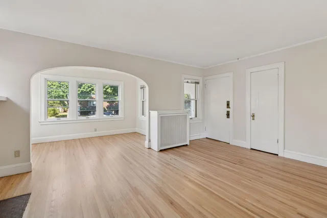 $525,000 | 1926 St Clair Avenue, St. Paul, MN 55105