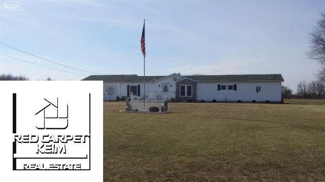 17132 Lincoln Road New Lothrop, MI 48460 - Photo 3 of 26 20456588-2.JPG