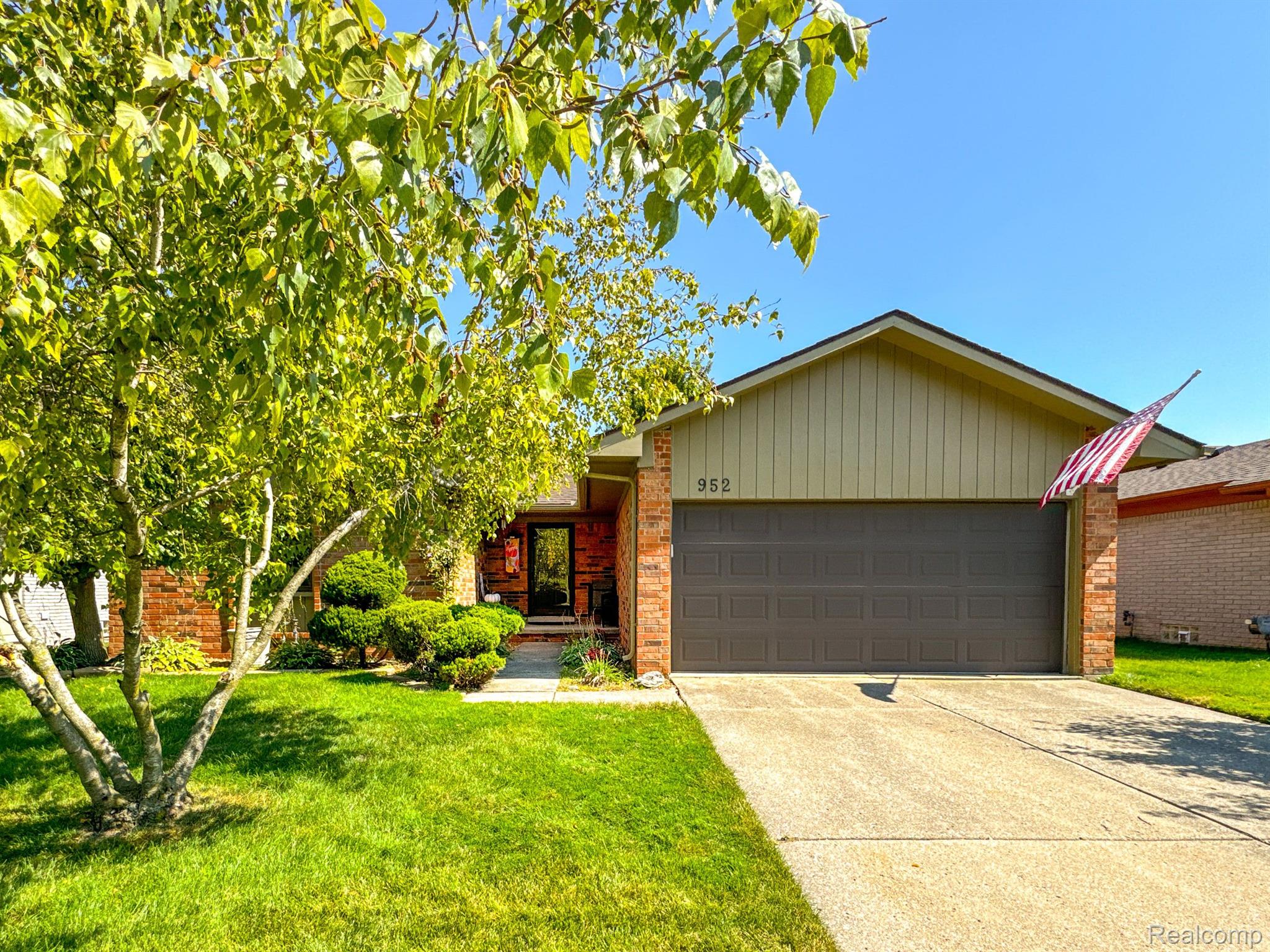 952 Milverton Road Troy, MI 48083 - Photo 3 of 35 Gallery Image 3