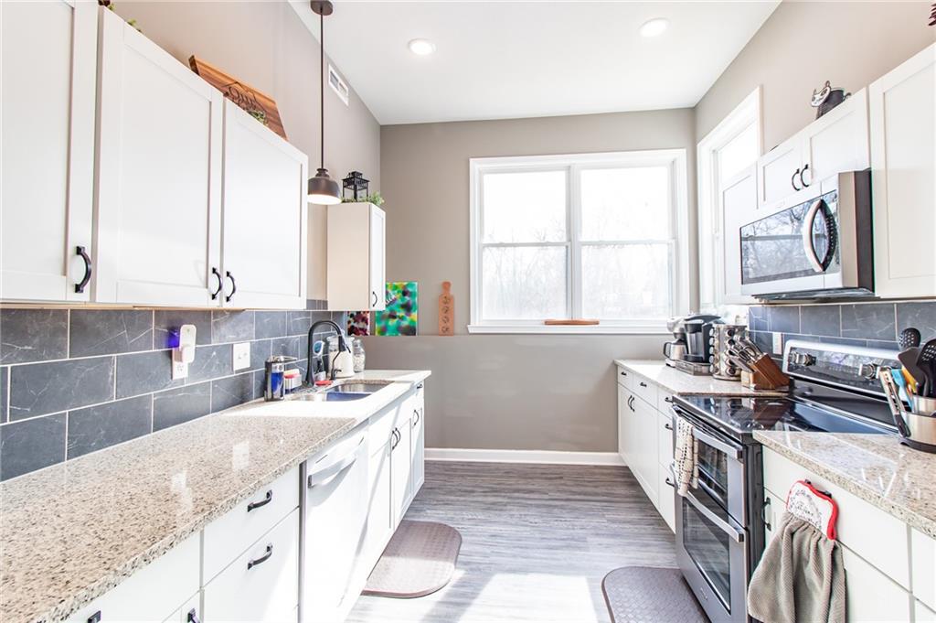 403 North Devasher Road Warrensburg, MO 64093 - Photo 5 of 35