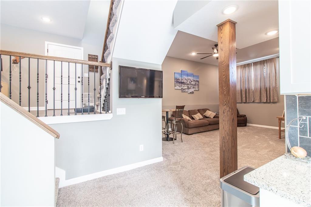 403 North Devasher Road Warrensburg, MO 64093 - Photo 8 of 35