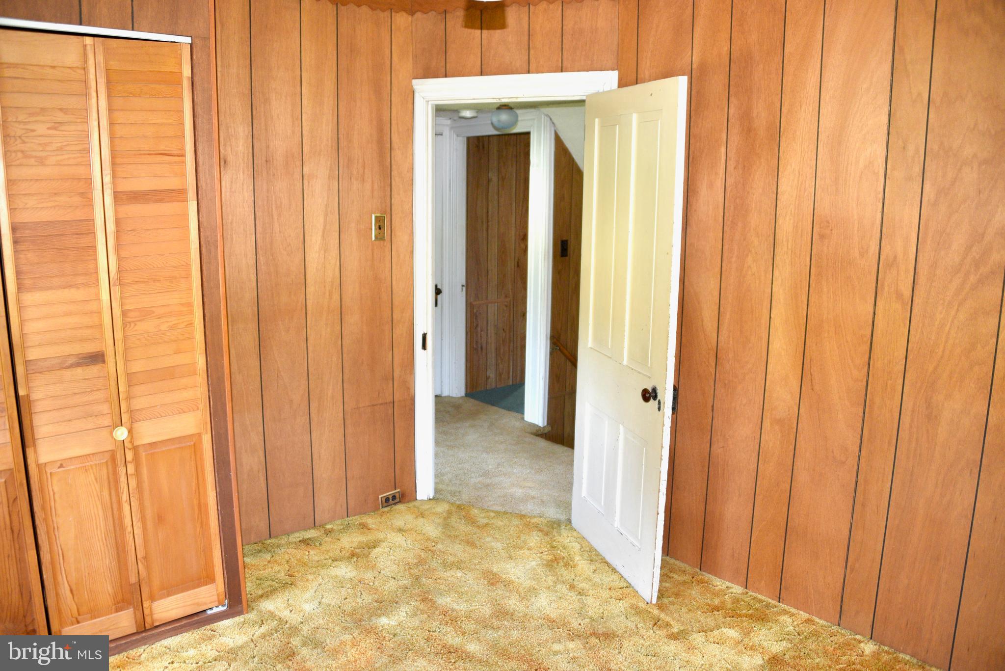 722 Mohns Hill Road Reading, PA 19608 - Photo 23 of 46 a view of a bathroom with shower and a window