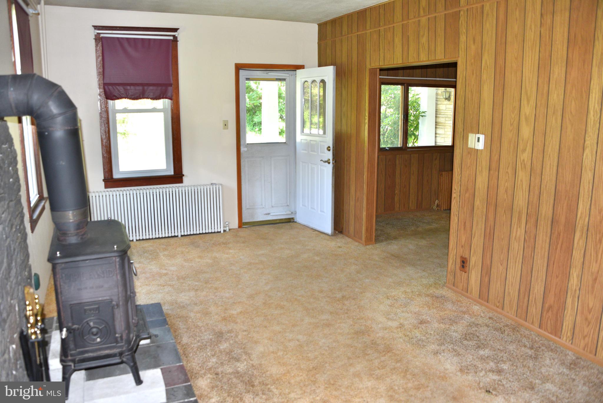 722 Mohns Hill Road Reading, PA 19608 - Photo 5 of 46 an empty room with windows