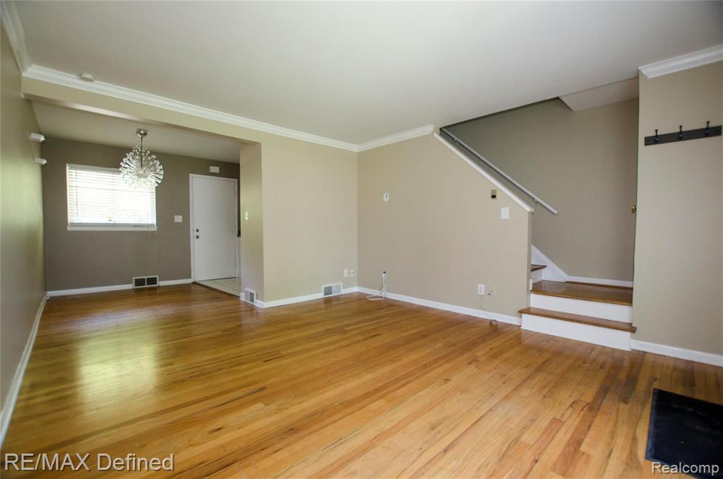 569 East 14 Mile Road Birmingham, MI 48009 - Photo 4 of 28
