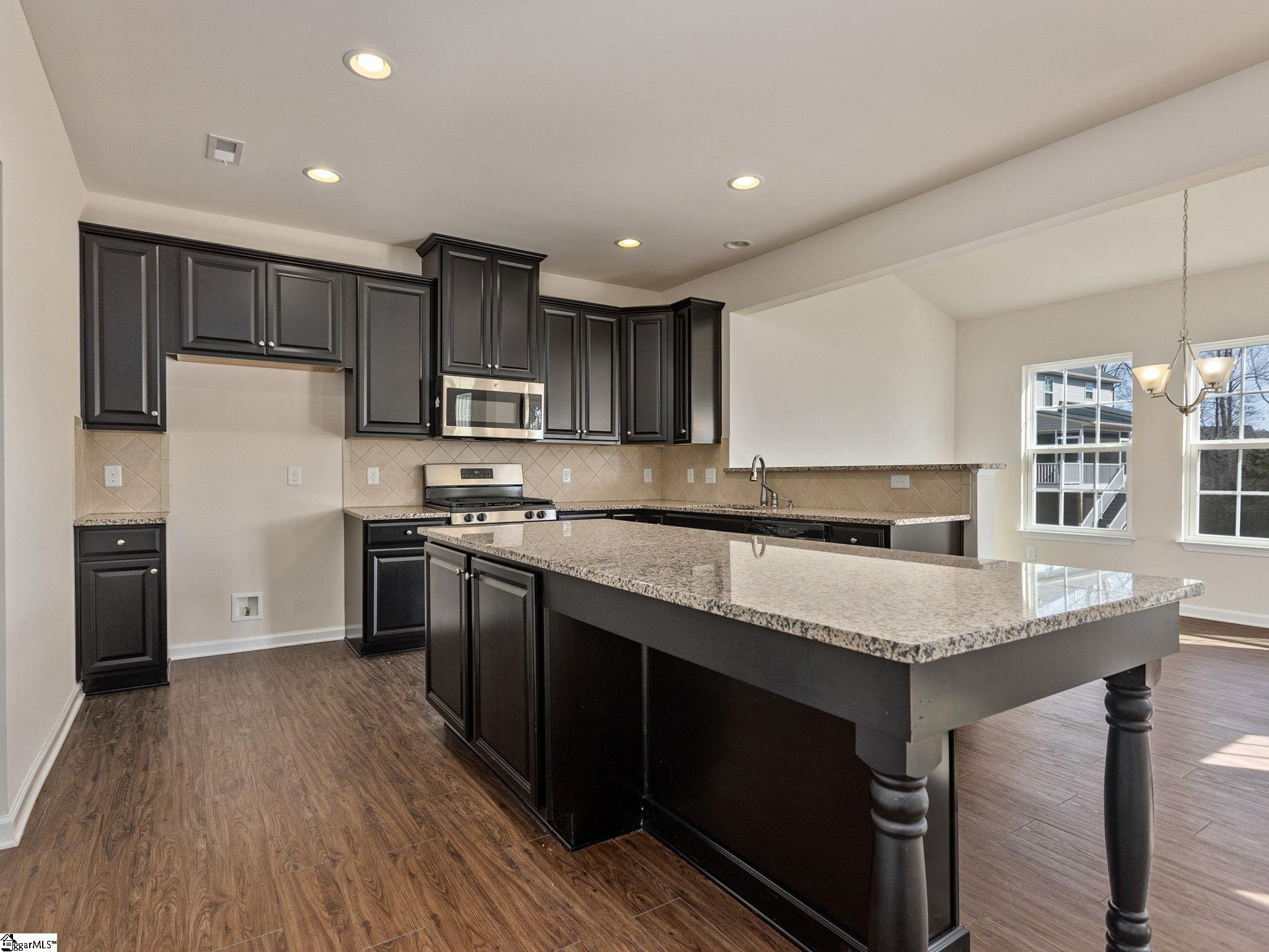 818 Culverhouse Road Boiling Springs, SC 29316 - Photo 8 of 36 Gallery Image 8