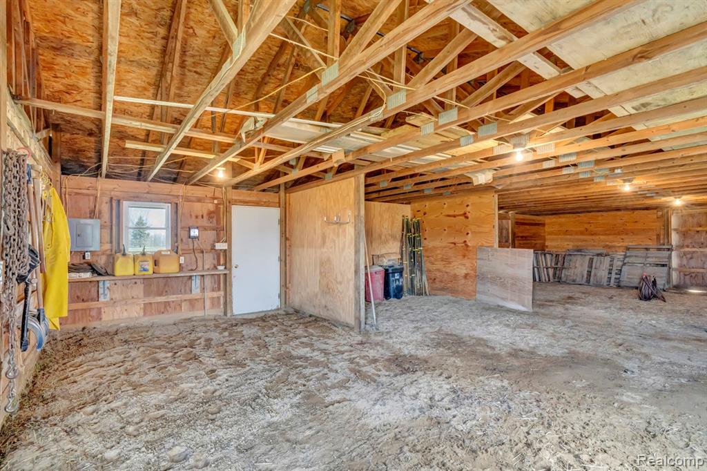 12833 Sullivan Road Emmett, MI 48022 - Photo 27 of 41