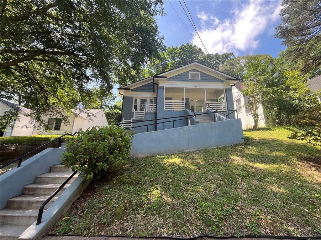 954 Byron Drive Southwest Atlanta, GA 30310 - Photo 2 of 32