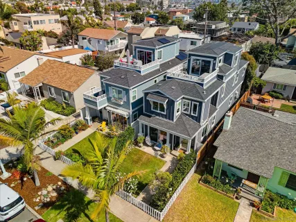$2,949,999 | 835 Beryl Street, San Diego, CA 92109
