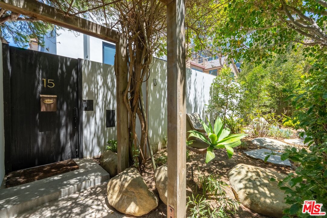 15 Reef Street Marina del Rey, CA 90292 - Photo 45 of 52
