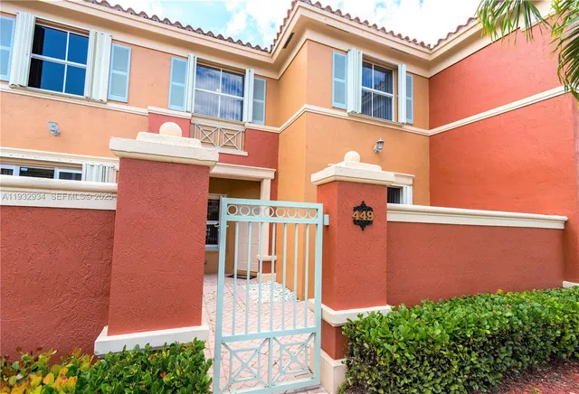 $460,000 | 6202 Northwest 116th Avenue, Unit 449, Doral, FL 33178