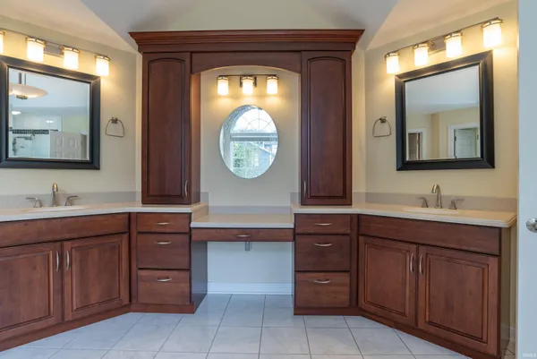 $988,000 | 4693 South Livia Drive, Bloomington, IN 47401