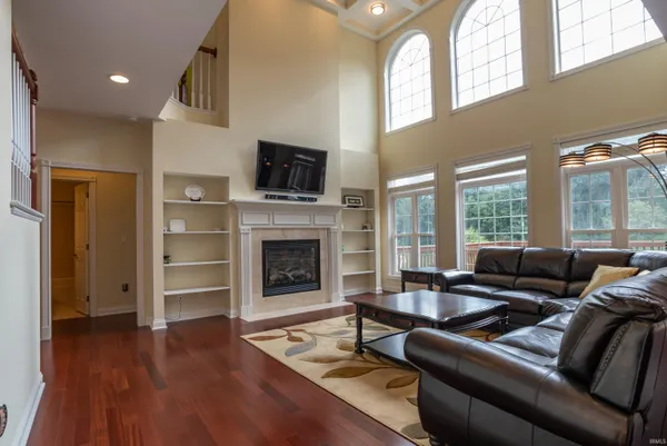 $988,000 | 4693 South Livia Drive, Bloomington, IN 47401