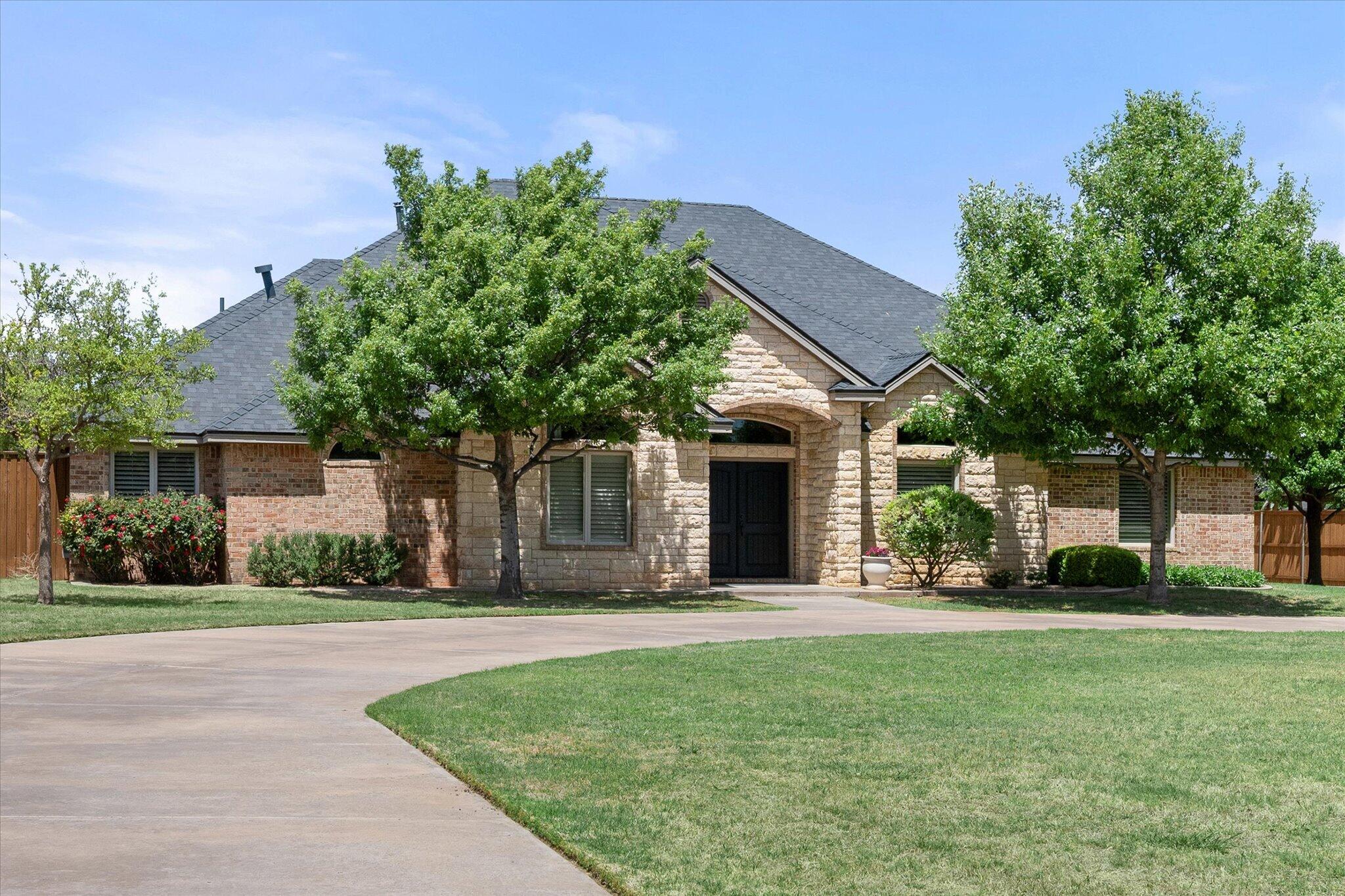 5506 152nd Street Lubbock, TX 79424 - Photo 3 of 60 82-5506 152nd_8343_crop