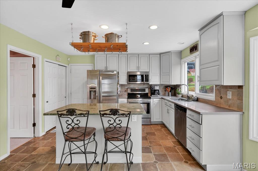 622 Dougherty Terrace Drive Ballwin, MO 63021 - Photo 15 of 45