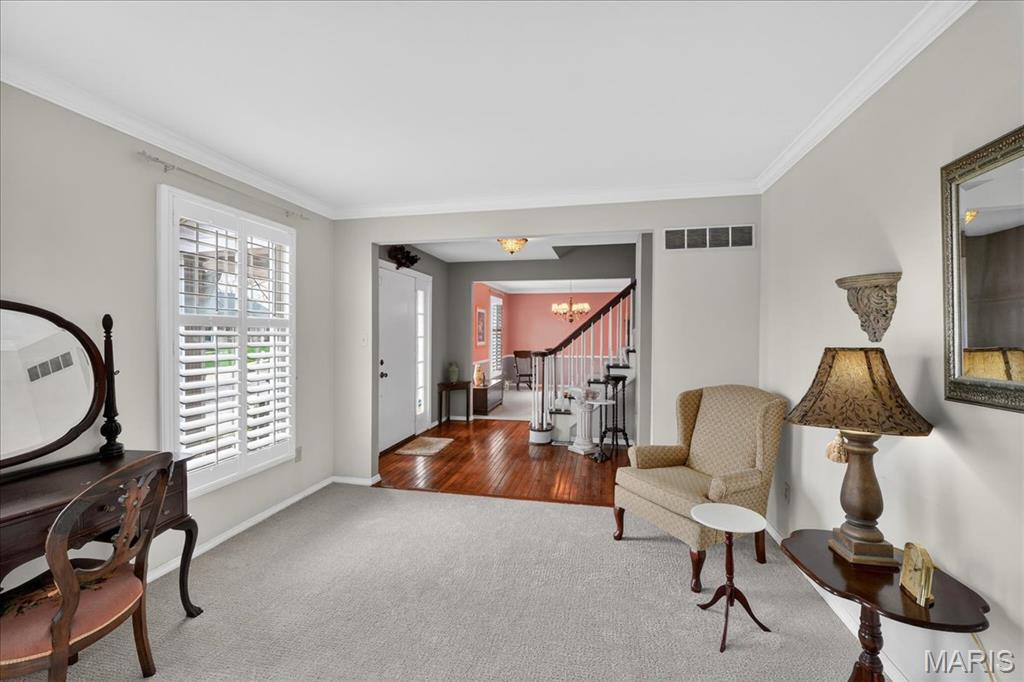 622 Dougherty Terrace Drive Ballwin, MO 63021 - Photo 6 of 45