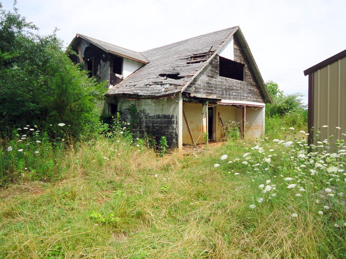 Sinking Cave Road Tellico Plains, TN 37385 - Photo 33 of 35 32-DSC08108