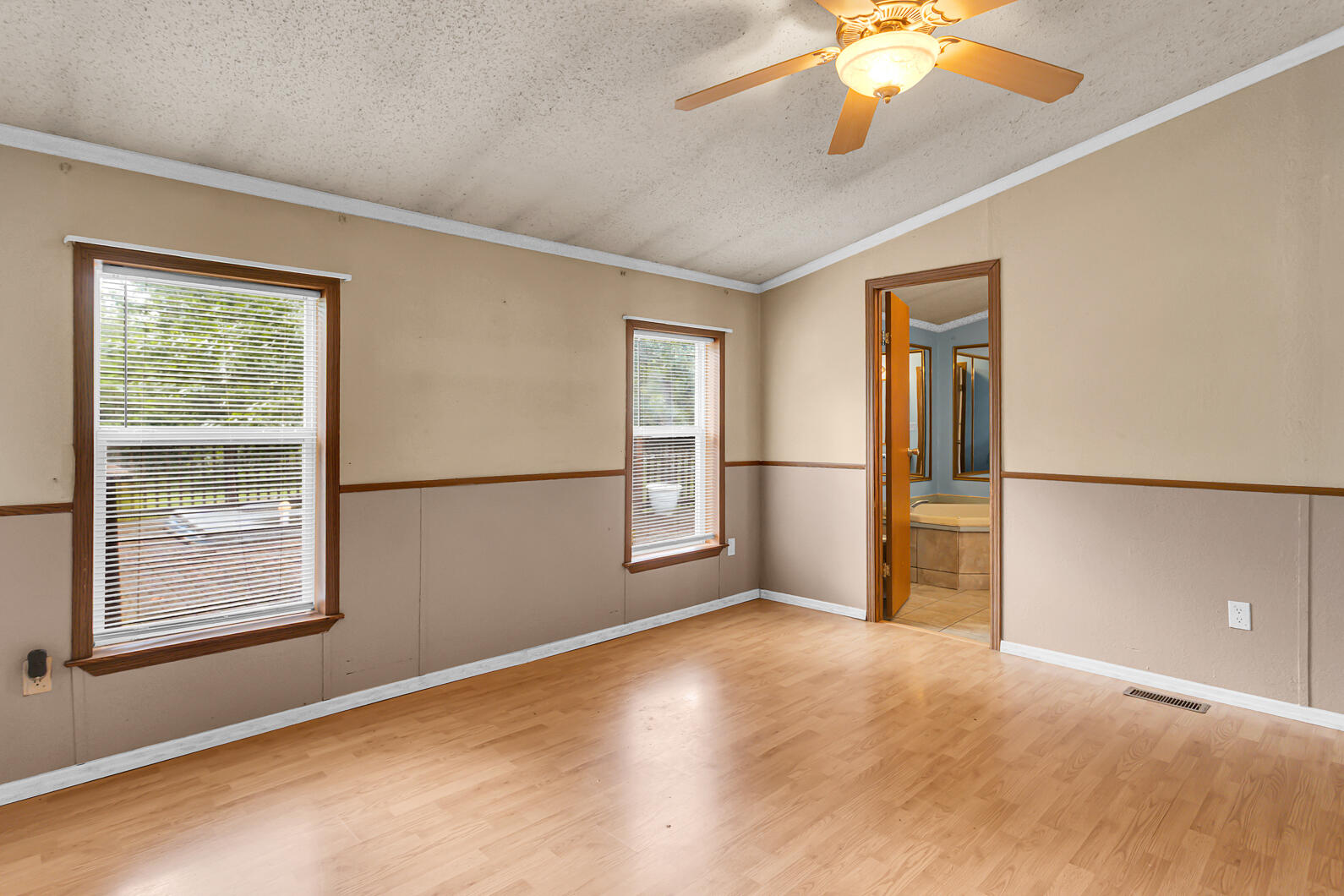 4100 Hawkins Road Jackson, MI 49201 - Photo 14 of 40 0N0A2345