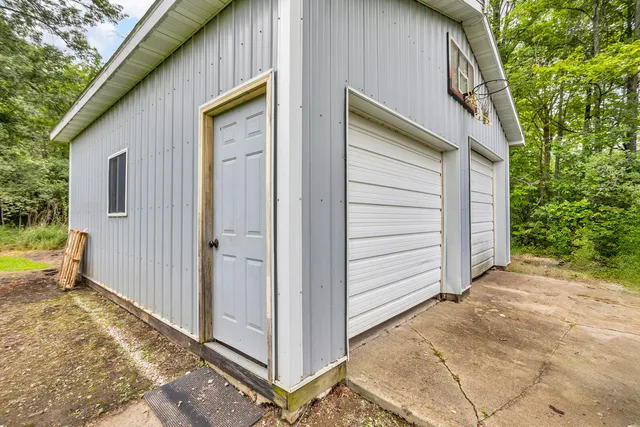 $214,900 | 4100 Hawkins Road, Jackson, MI 49201