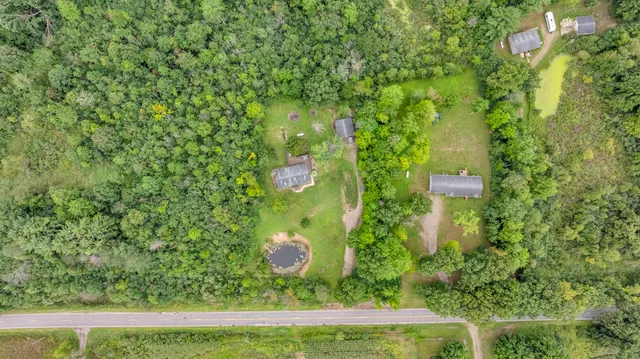 $214,900 | 4100 Hawkins Road, Jackson, MI 49201