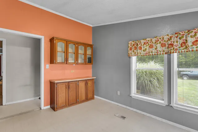 $214,900 | 4100 Hawkins Road, Jackson, MI 49201