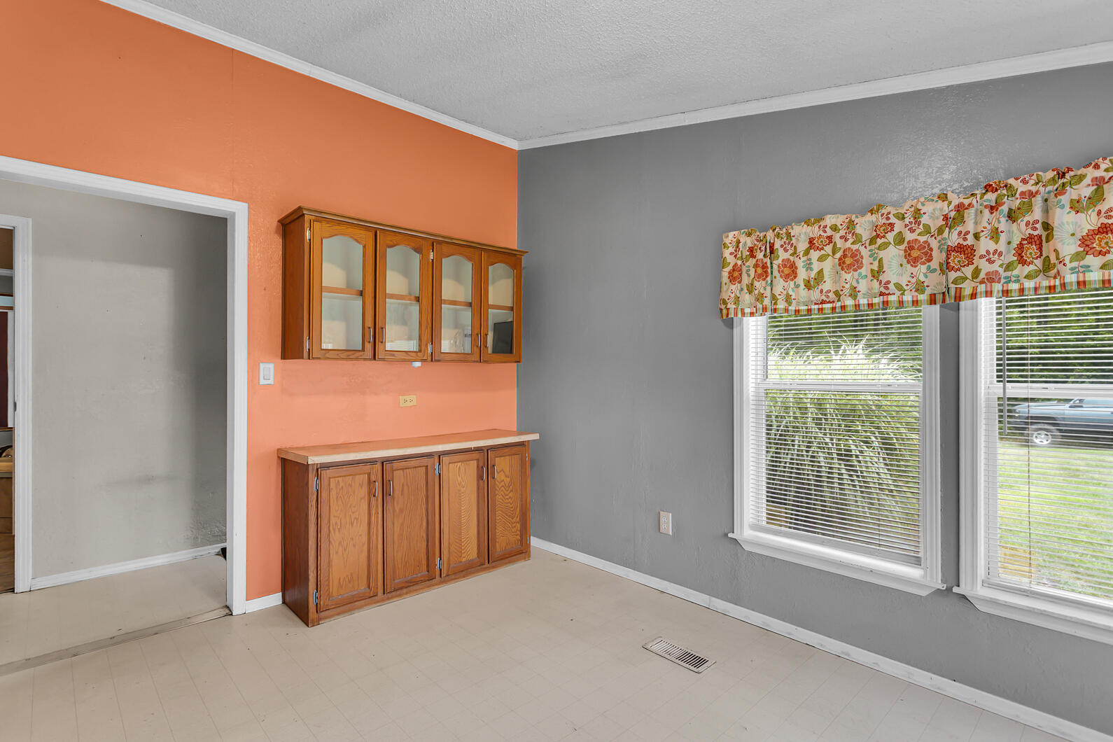 4100 Hawkins Road Jackson, MI 49201 - Photo 9 of 40 0N0A2294