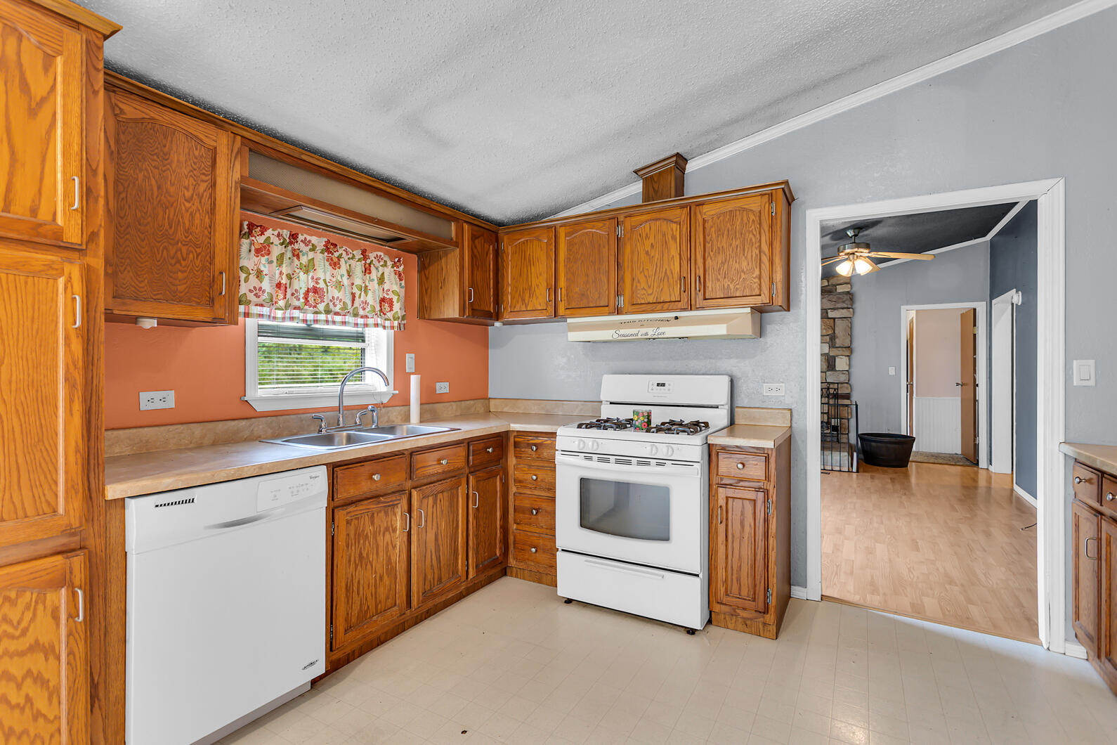 4100 Hawkins Road Jackson, MI 49201 - Photo 10 of 40 0N0A2297