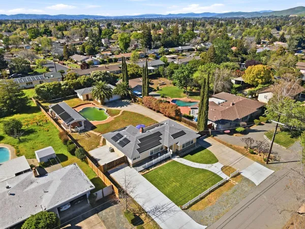 $1,199,000 | 1421 Lydia Lane, Clayton, CA 94517