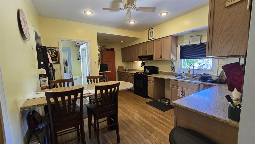 19 Denmark Street Worcester, MA 01605 - Photo 27 of 38