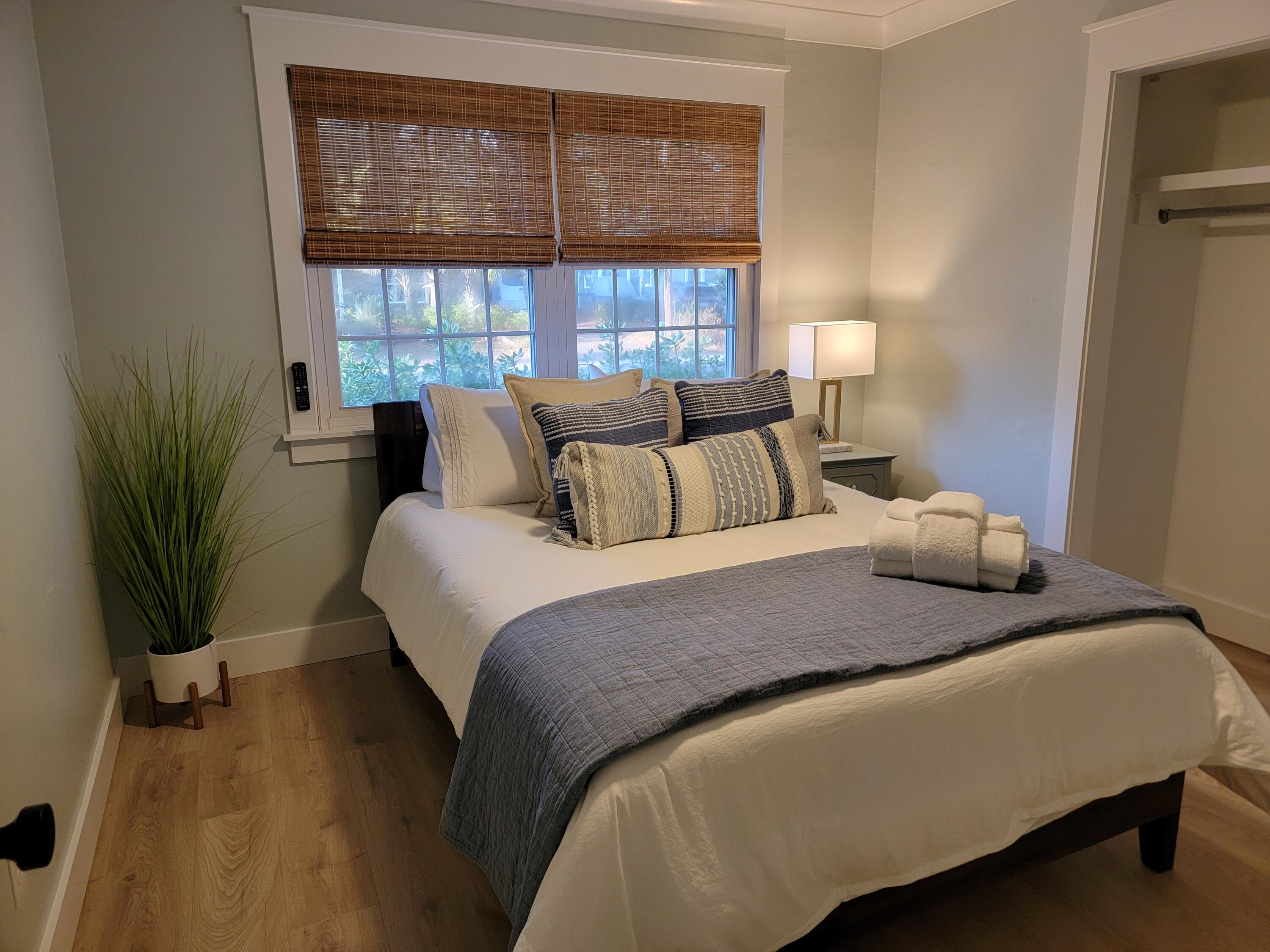 1438 Goblet Avenue Mount Pleasant, SC 29464 - Photo 13 of 49 22