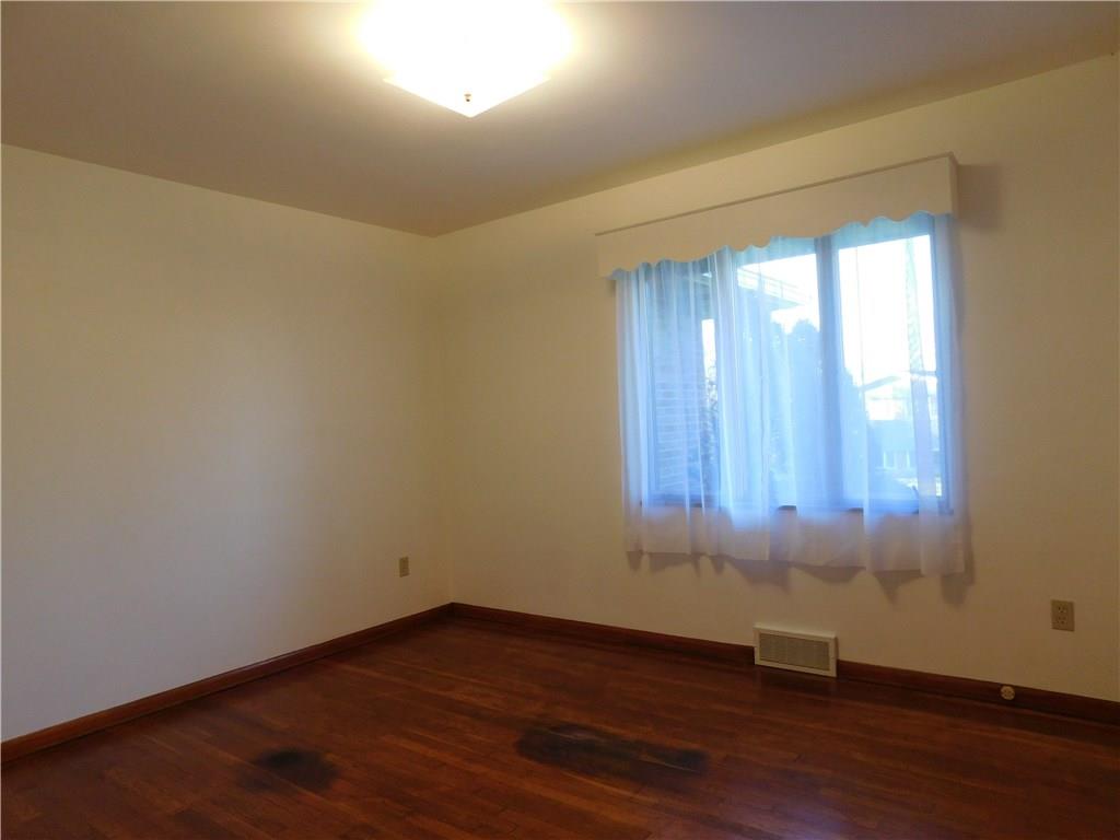 797 Deer Lane Rochester, PA 15074 - Photo 15 of 18 *Third Bedroom!*