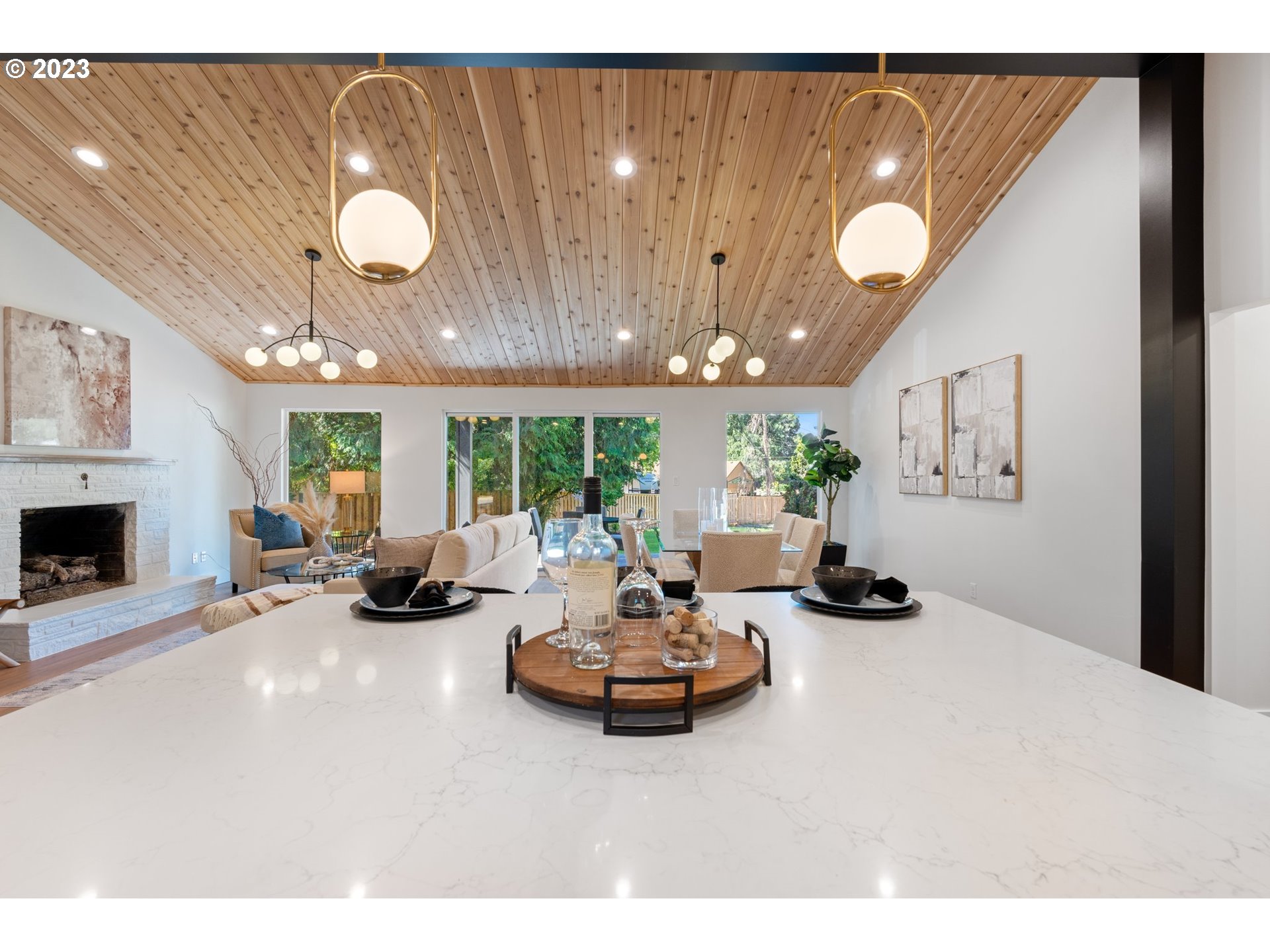 10720 Southwest Walker Road Beaverton, OR 97005 - Photo 14 of 47 Gallery Image 14