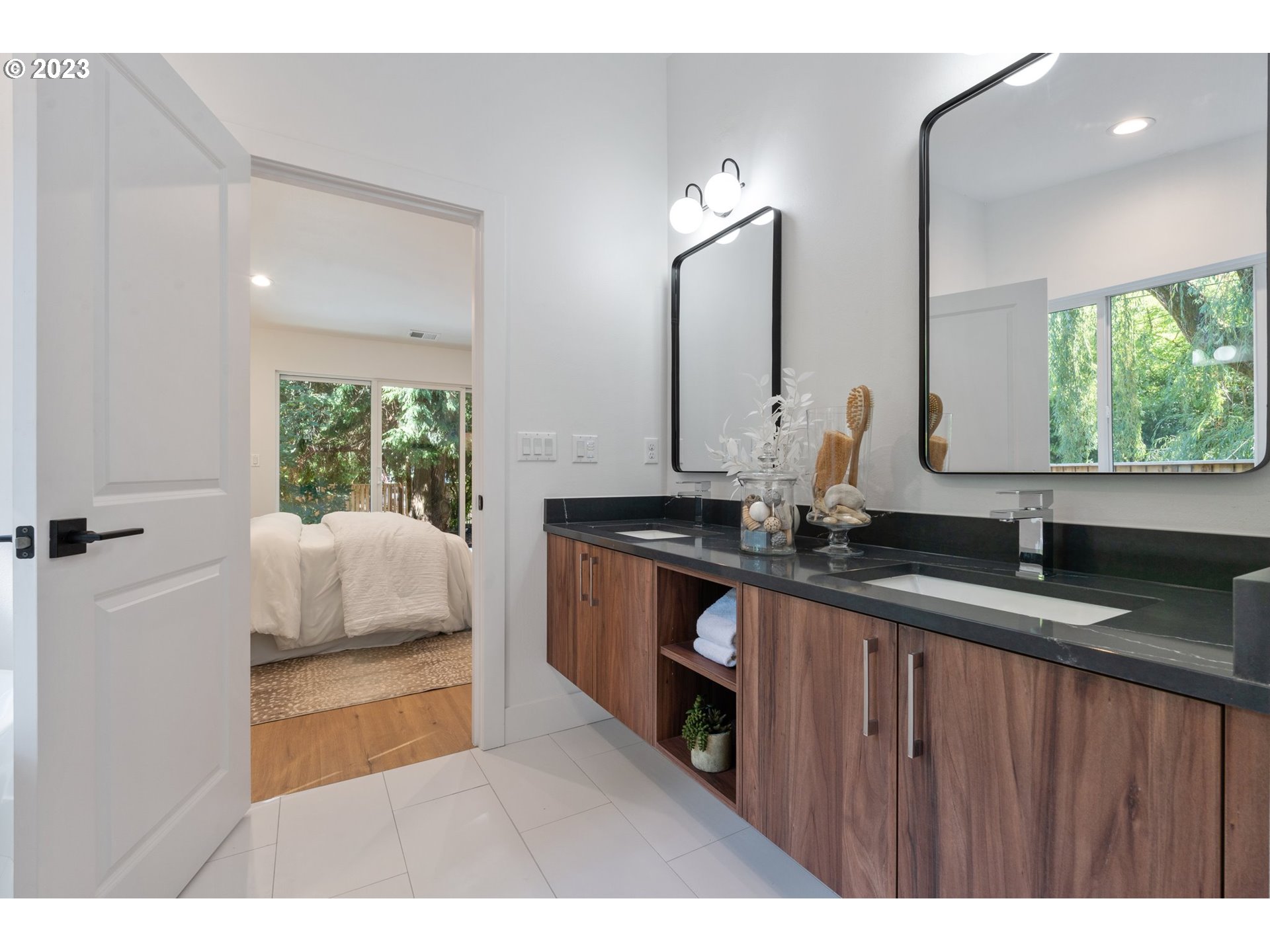 10720 Southwest Walker Road Beaverton, OR 97005 - Photo 17 of 47 Gallery Image 17