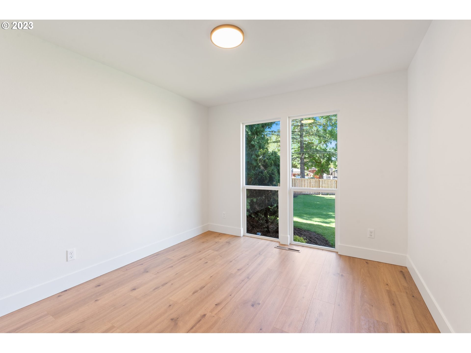 10720 Southwest Walker Road Beaverton, OR 97005 - Photo 24 of 47 Gallery Image 24